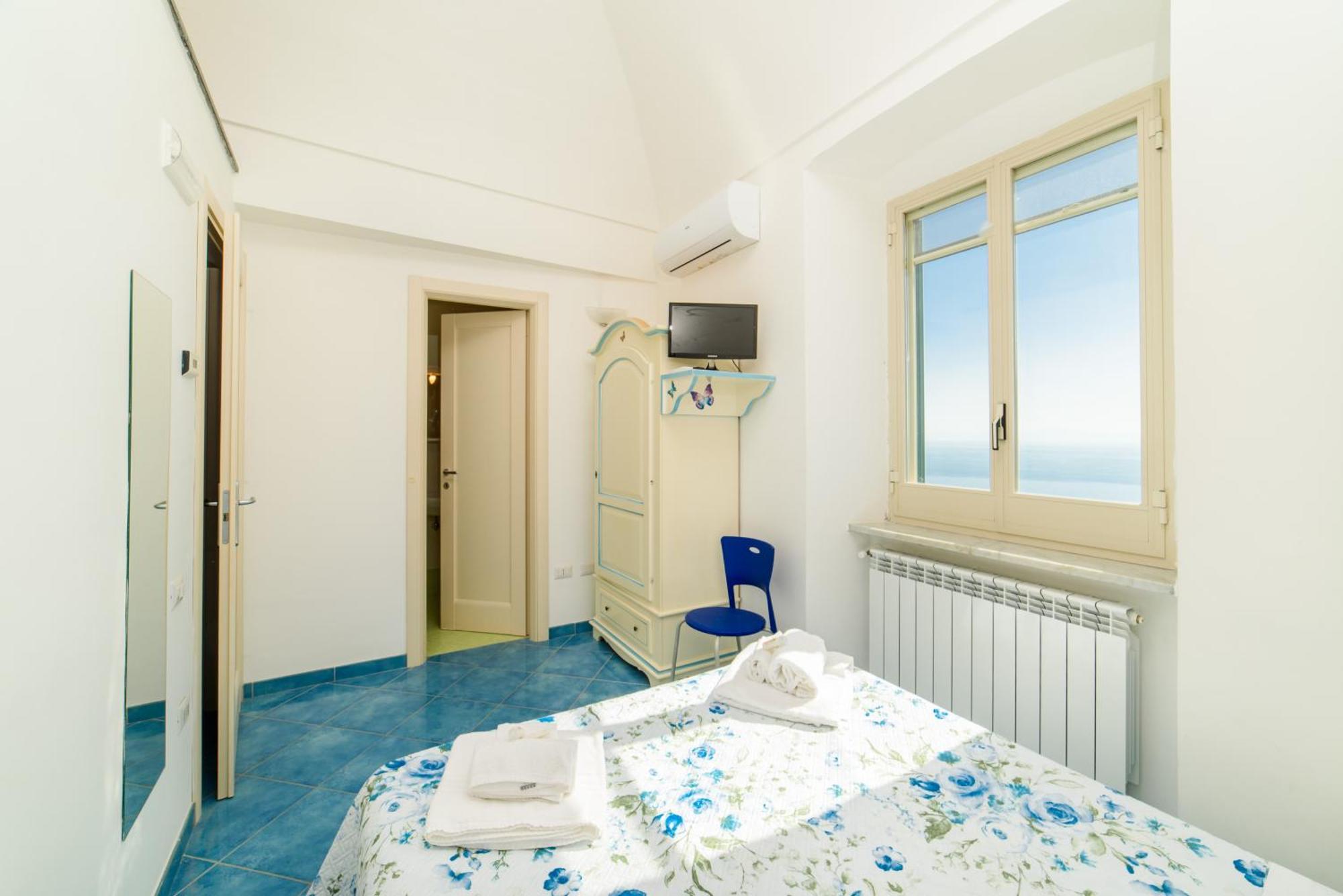 Casa Vacanze La Rosa Del Mare Amalfi Exterior photo