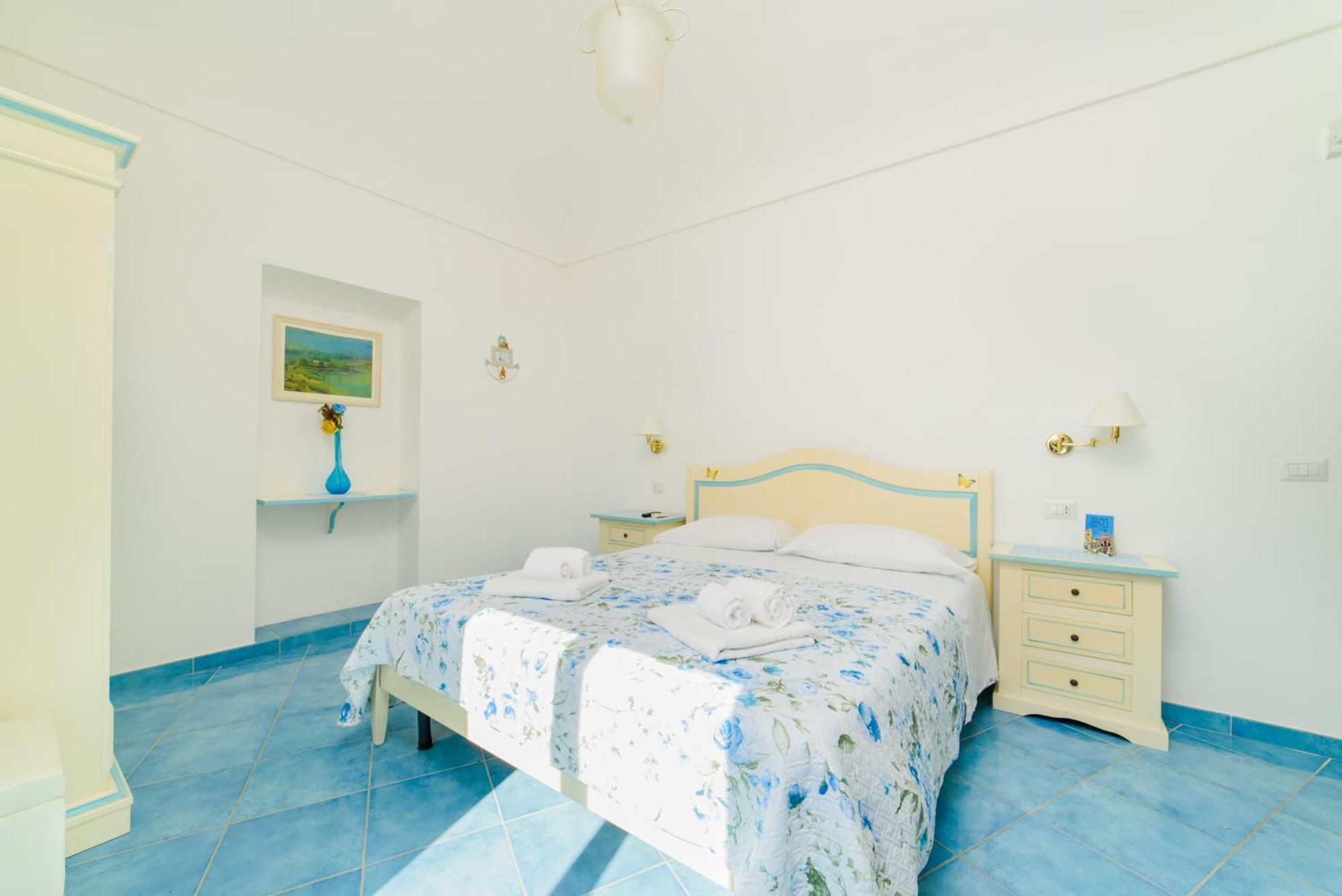 Casa Vacanze La Rosa Del Mare Amalfi Exterior photo